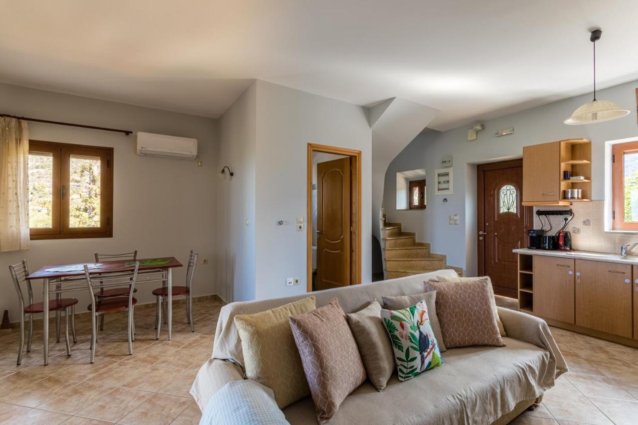 Chioureas Apartments Lévktron Extérieur photo