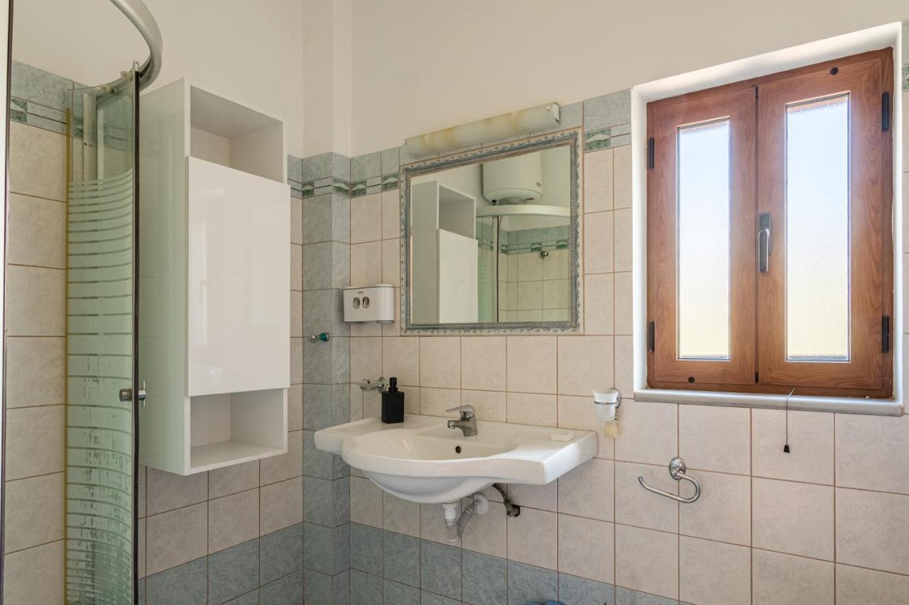 Chioureas Apartments Lévktron Extérieur photo