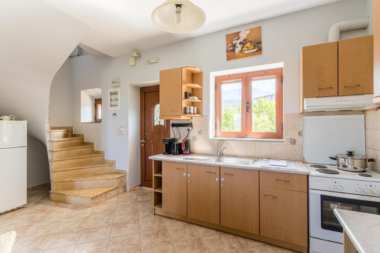 Chioureas Apartments Lévktron Extérieur photo